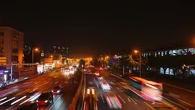 4k实拍夜晚城市车流延时视频的预览图